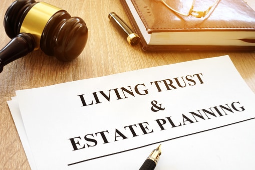 You are currently viewing The Risks of Creating Your Own Estate Plan