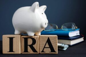 Read more about the article Are Roth IRAs Smart for Estate Planning?