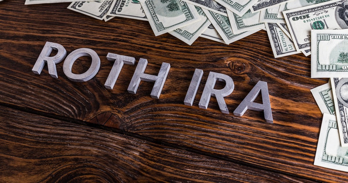 Should I Name a Living Trust Beneficiary of a Roth IRA?